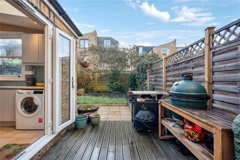 1 bedroom apartment for sale, Bennerley Road, SW11