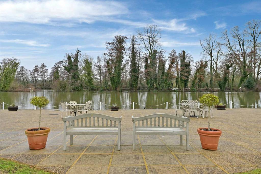 Communal Terrace