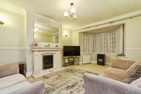 4 bedroom bungalow for sale, Ring Road, Seacroft, Leeds