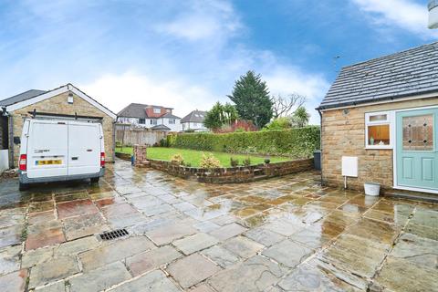 4 bedroom bungalow for sale, Ring Road, Seacroft, Leeds
