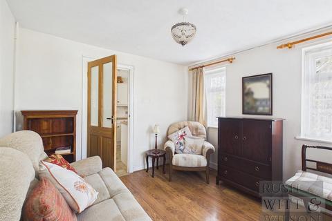 2 bedroom semi-detached house for sale, Fairlight Road, Hastings