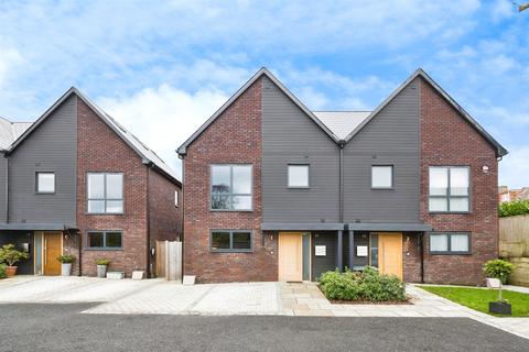 Lower Faircox, Henfield