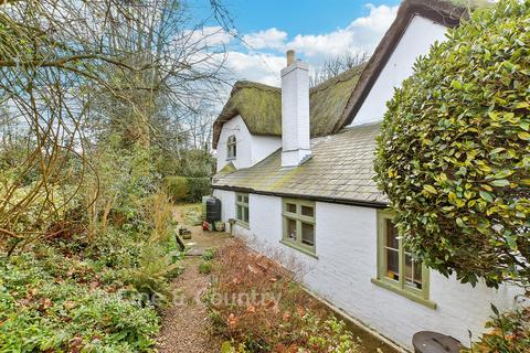 3 bedroom detached house for sale, Wyatts Lane, Northwood, Isle of Wight