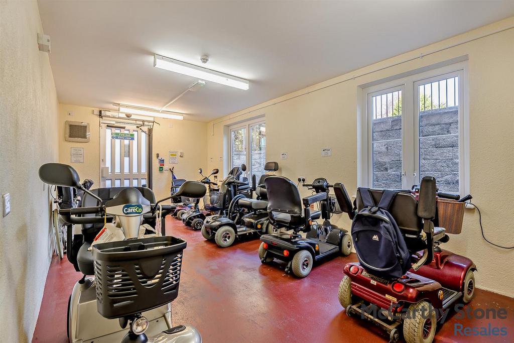 8671806-interior19-800.jpg