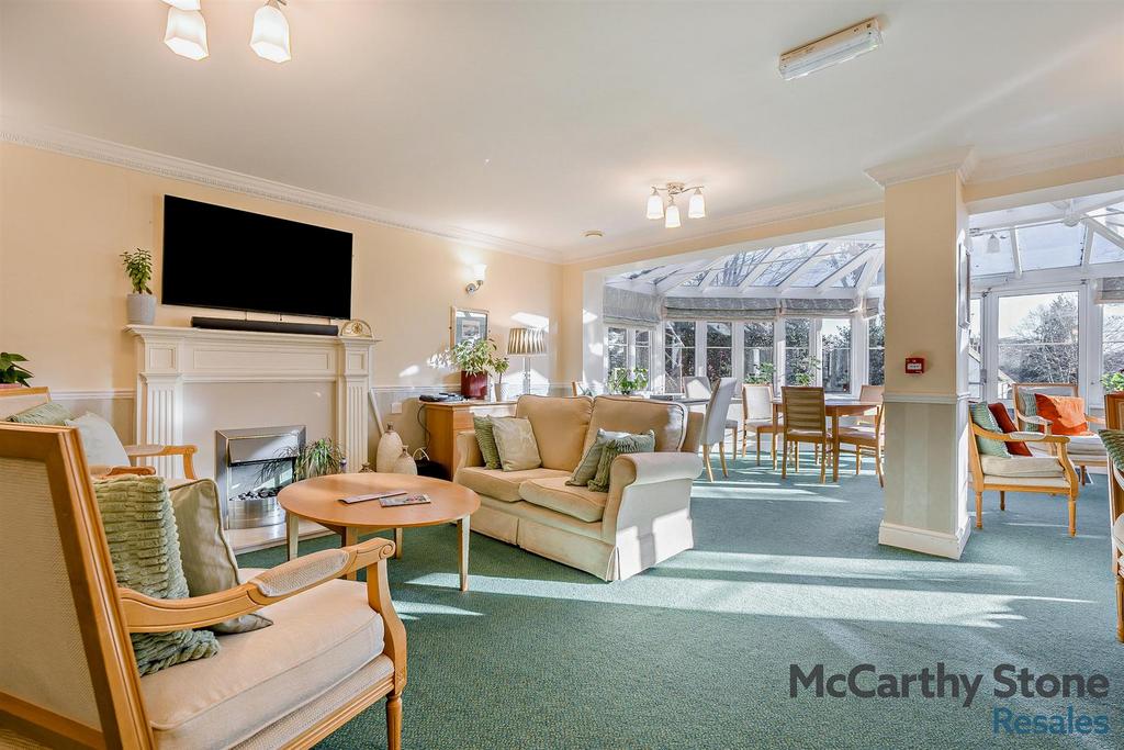 8671806-interior16-800.jpg