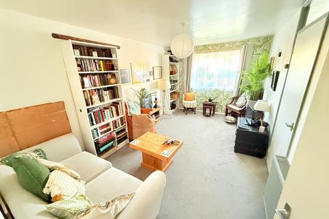 1 bedroom flat for sale, Shurland Avenue, Barnet EN4