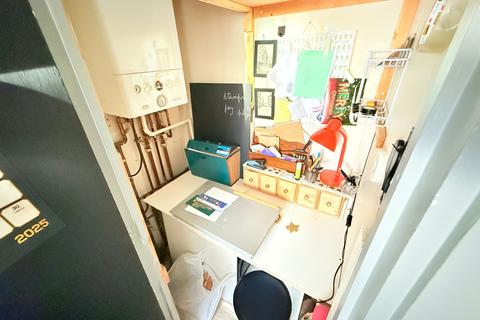 1 bedroom flat for sale, Shurland Avenue, Barnet EN4