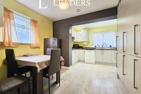 2 bedroom bungalow for sale, Bridgemary Road, Gosport, Hampshire