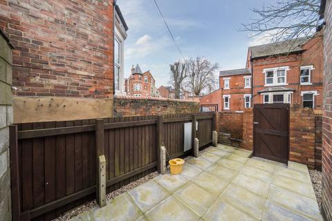 3 bedroom end of terrace house for sale, Woodborough Road, Nottingham, Nottinghamshire
