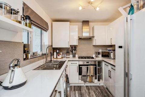 undefined, Maes Brynach, Brynmenyn, Bridgend