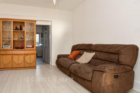 4 bedroom terraced house for sale, Penshurst Road, Thornton Heath, Surrey