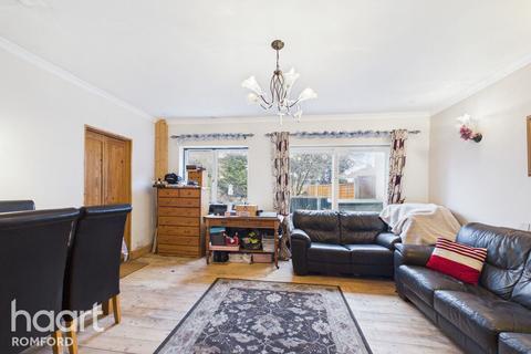 undefined, Eddy Close, Romford, RM7 9HR