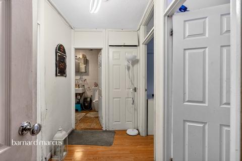 undefined, Hamilton Road, London