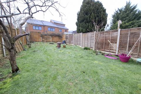 3 bedroom house to rent, Martindale Road, HEMEL HEMPSTEAD