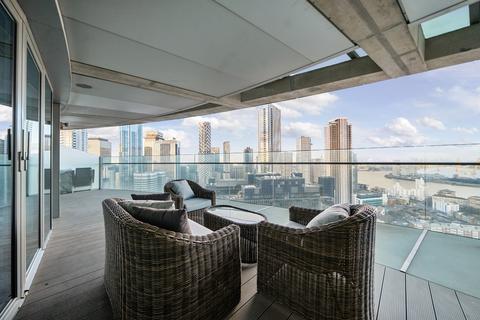 1 bedroom flat for sale, Crossharbour Plaza London E14