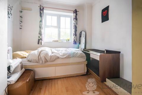 4 bedroom semi-detached house to rent, Kinghorn Road, Norwich, Norfolk, NR2