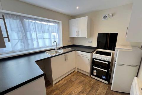 1 bedroom apartment to rent, Belvedere Place, Scarborough