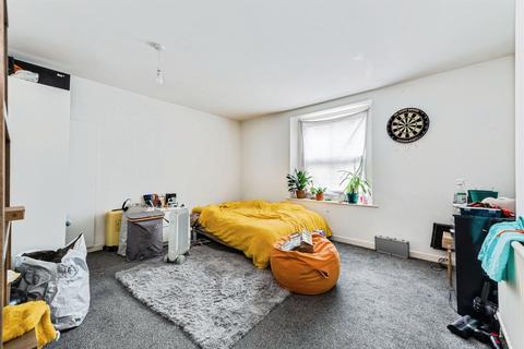 3 bedroom semi-detached house for sale, Mill Street, Witney