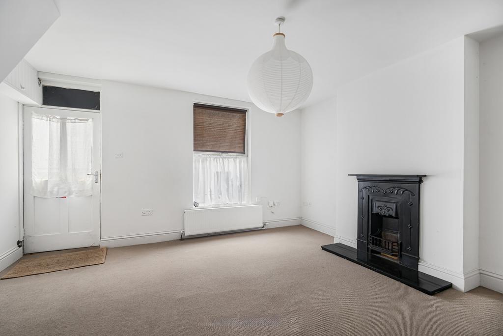 18 Sitting Room