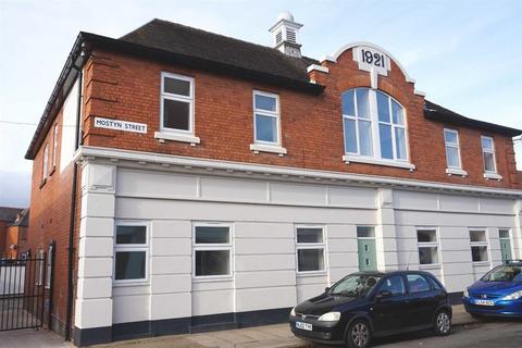 2 bedroom apartment to rent, Mostyn Street, West End, Leicester LE3