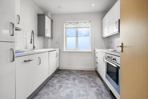 2 bedroom apartment to rent, Burghley Way, Chelmsford CM2