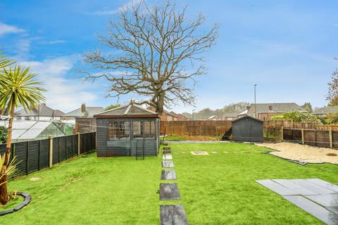 undefined, Ivy Close, Westergate, CHICHESTER