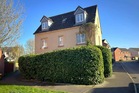 4 bedroom detached house for sale, Barley Leaze