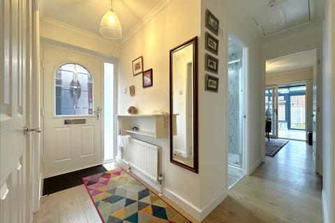 2 bedroom bungalow for sale, Cherry Tree Drive, Filey