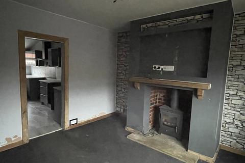 2 bedroom terraced house for sale, Moorland Avenue, Gildersome, Leeds