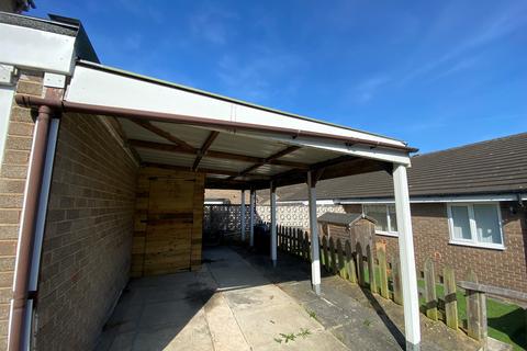 2 bedroom semi-detached bungalow for sale, High Brooms, Huddersfield