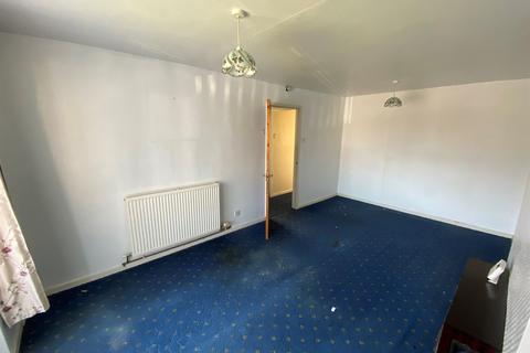 2 bedroom semi-detached bungalow for sale, High Brooms, Huddersfield
