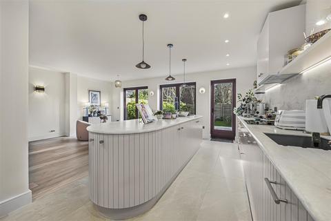 5 bedroom house for sale, Melrose Avenue, London NW2