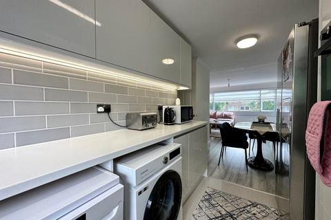 2 bedroom apartment for sale, Cameron Close, Warley, Brentwood