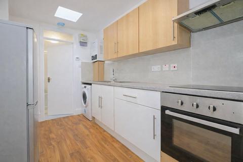 Studio to rent, Lady Margaret Road, Southall UB1