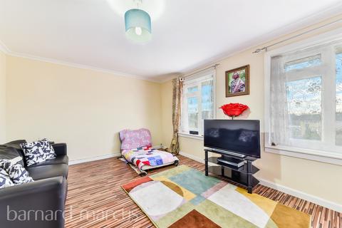 undefined, Southern Avenue, Feltham