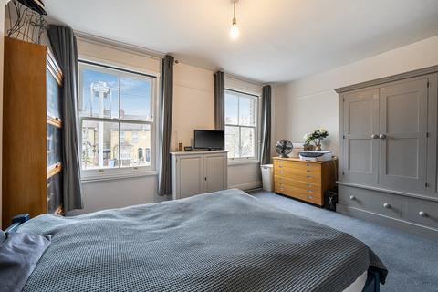 3 bedroom terraced house for sale, Bellenden Road, London