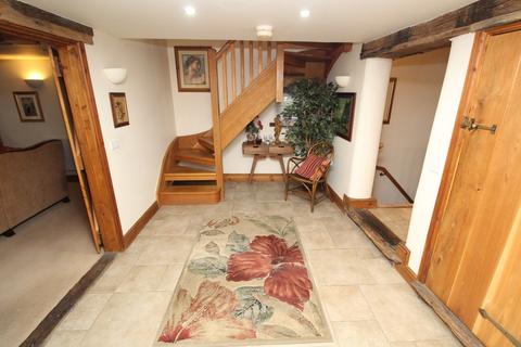 5 bedroom detached house for sale, Northfield Road, Leicester LE8