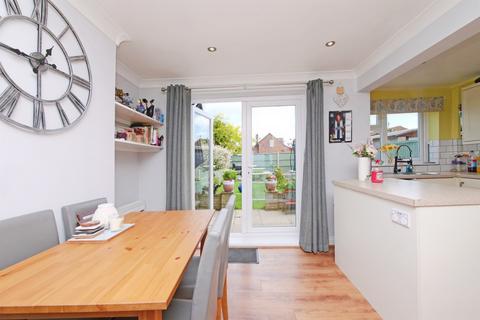 undefined, Minster Avenue, York