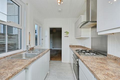 3 bedroom terraced house for sale, Highland Road, Norwich