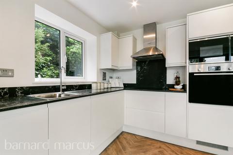 2 bedroom apartment for sale, Arboreta Close, South Croydon