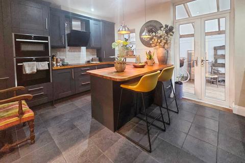 2 bedroom apartment for sale, Eldon Place, Bournemouth, BH4