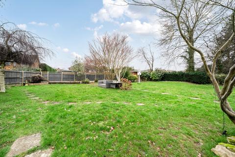 2 bedroom semi-detached house for sale, Penfold Way, Maidstone, ME15