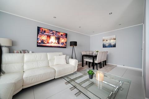 2 bedroom semi-detached house for sale, Penfold Way, Maidstone, ME15
