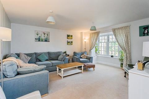 4 bedroom end of terrace house for sale, Bennetts Rise, Haywards Heath