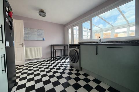 2 bedroom terraced house for sale, Broadsands Walk, Gosport