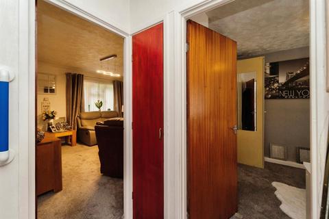 2 bedroom flat for sale, Townfield Gardens, Wirral