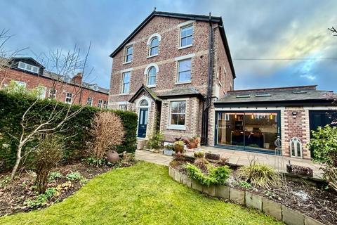 4 bedroom house for sale, Grenfell Road, Manchester
