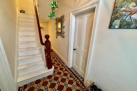 4 bedroom house for sale, Grenfell Road, Manchester
