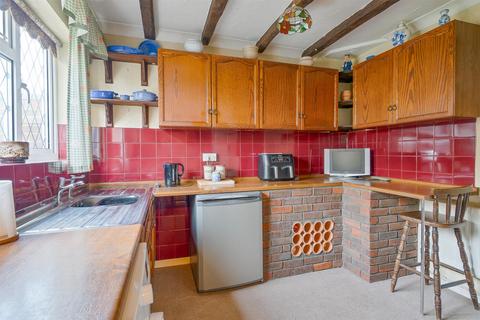 4 bedroom semi-detached house for sale, Bull Lane, Eccles