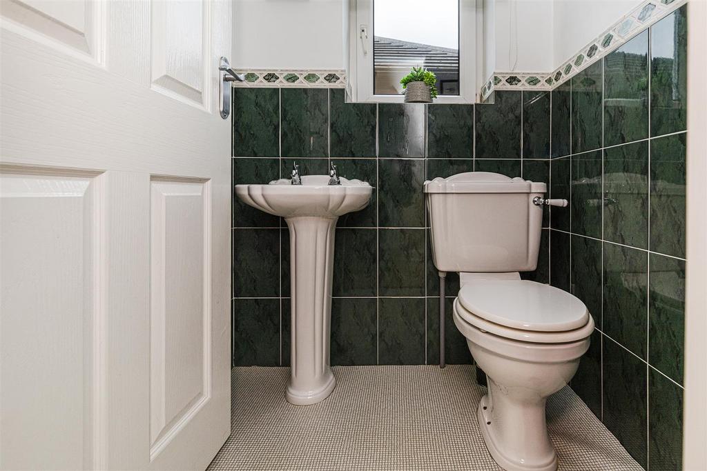 Bramleys Estate Agents - Pye Nest - Halifax (13).j